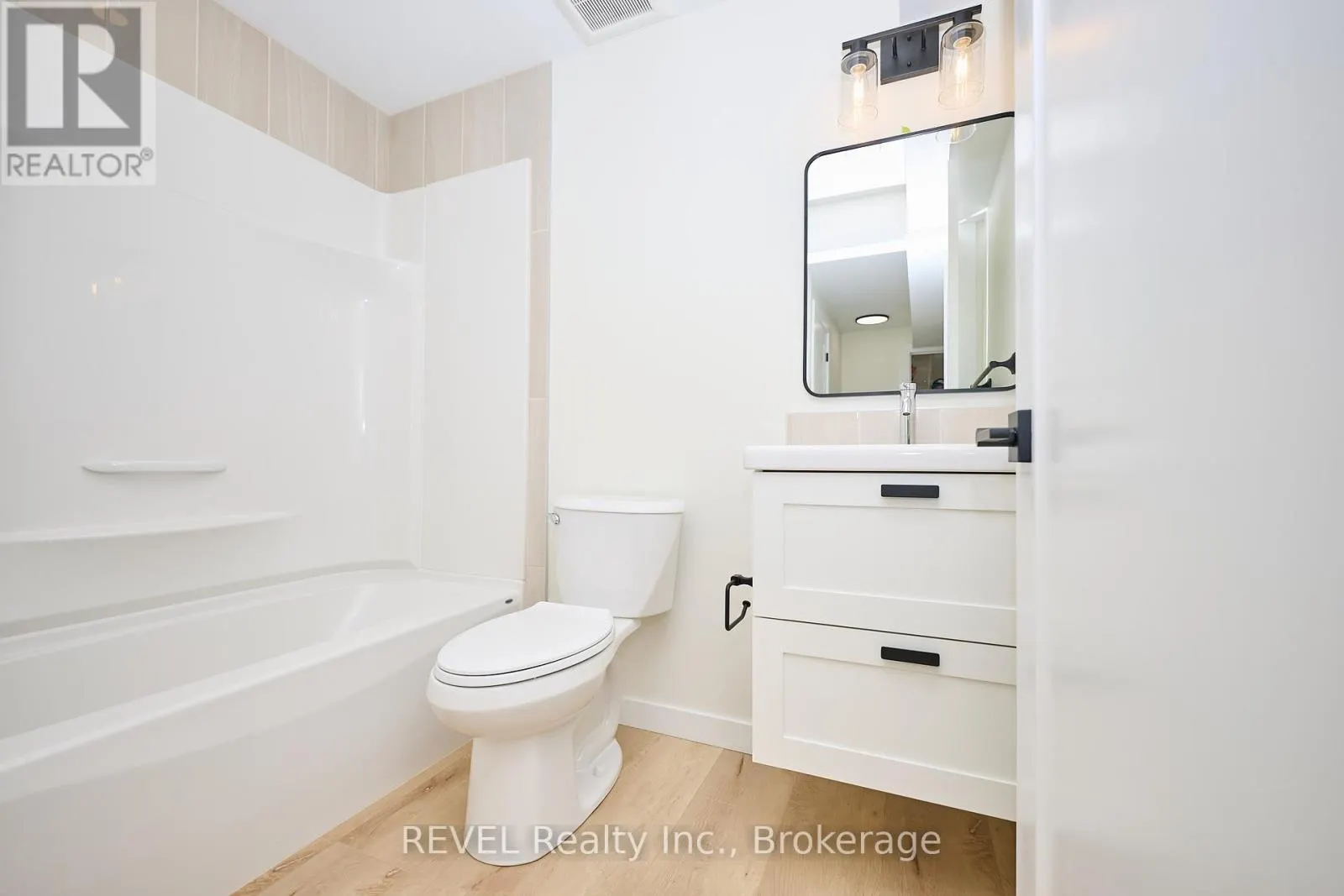 LOWER UNIT - 4650 BELFAST AVENUE #Lower Unit