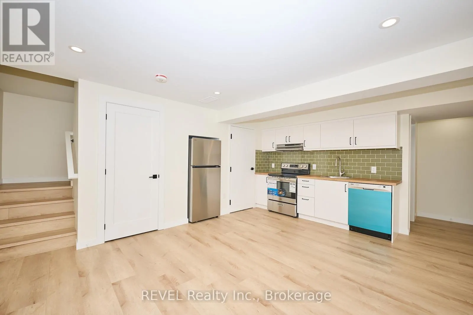 LOWER UNIT - 4650 BELFAST AVENUE #Lower Unit