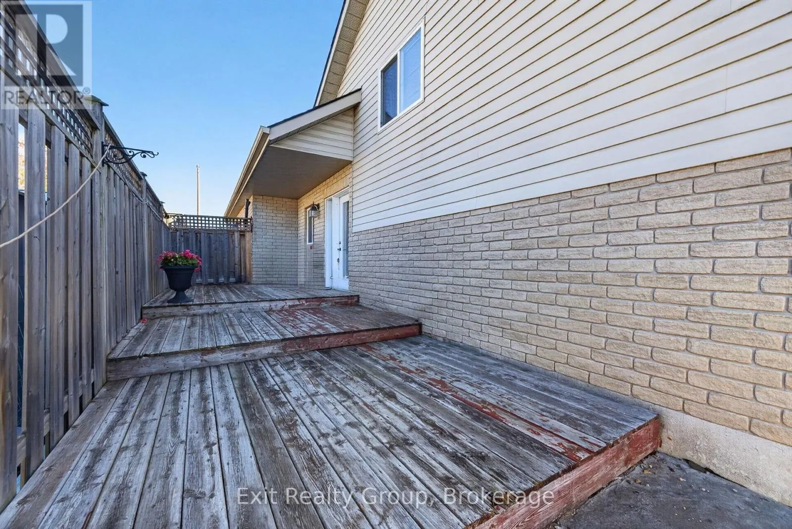 12 HURON LANE