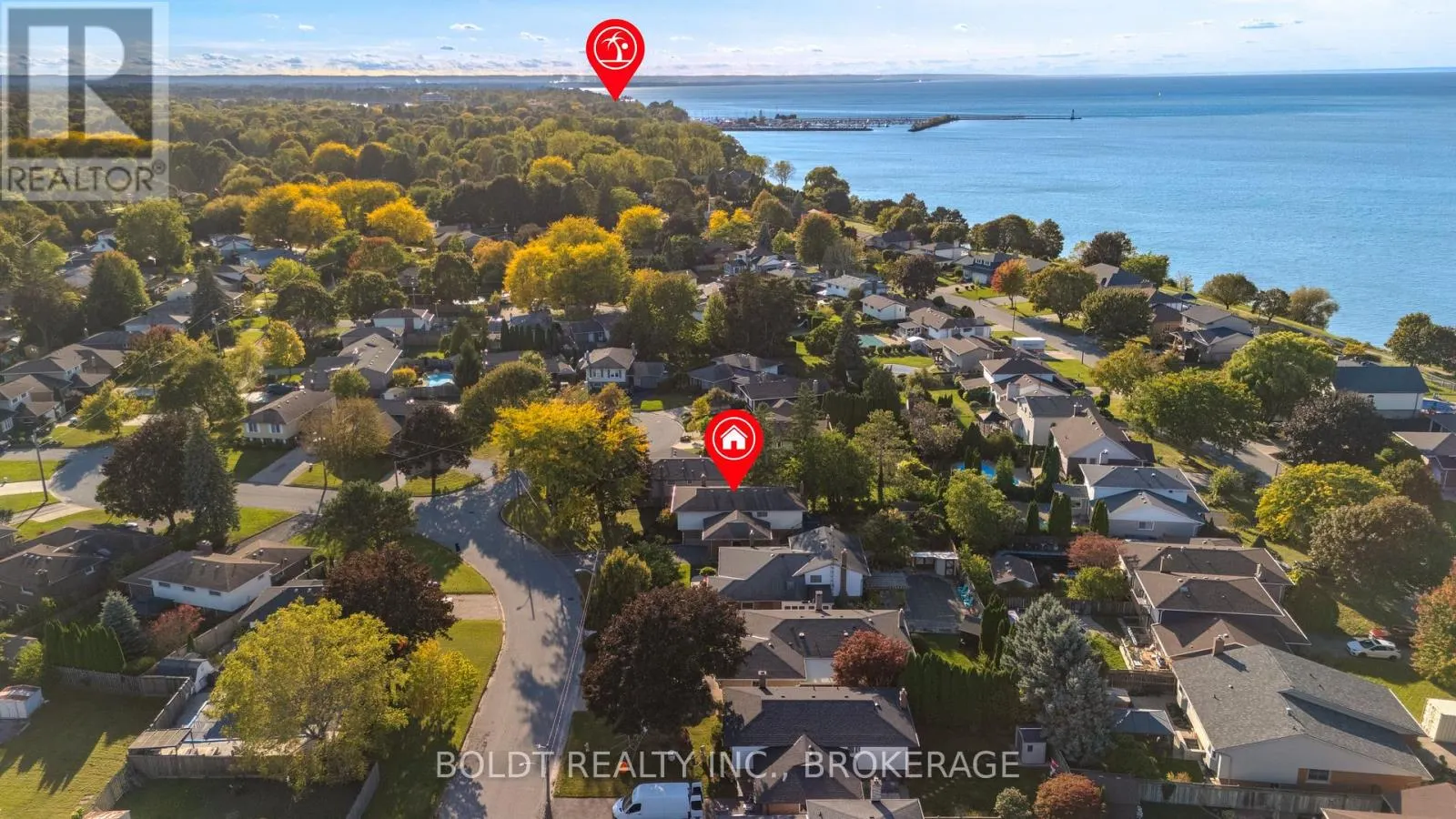 12 BAYSHORE CRESCENT