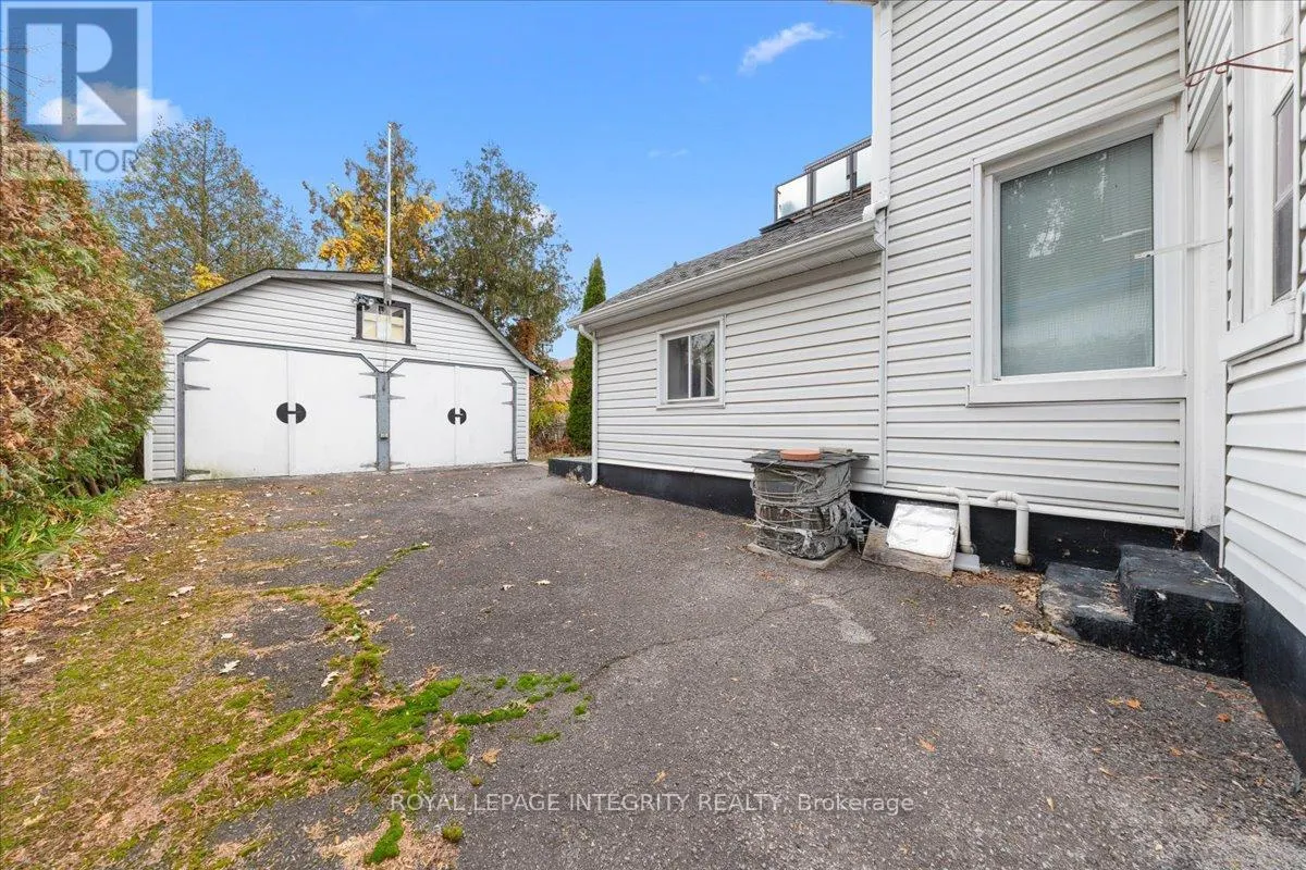 310 HINCHEY AVENUE