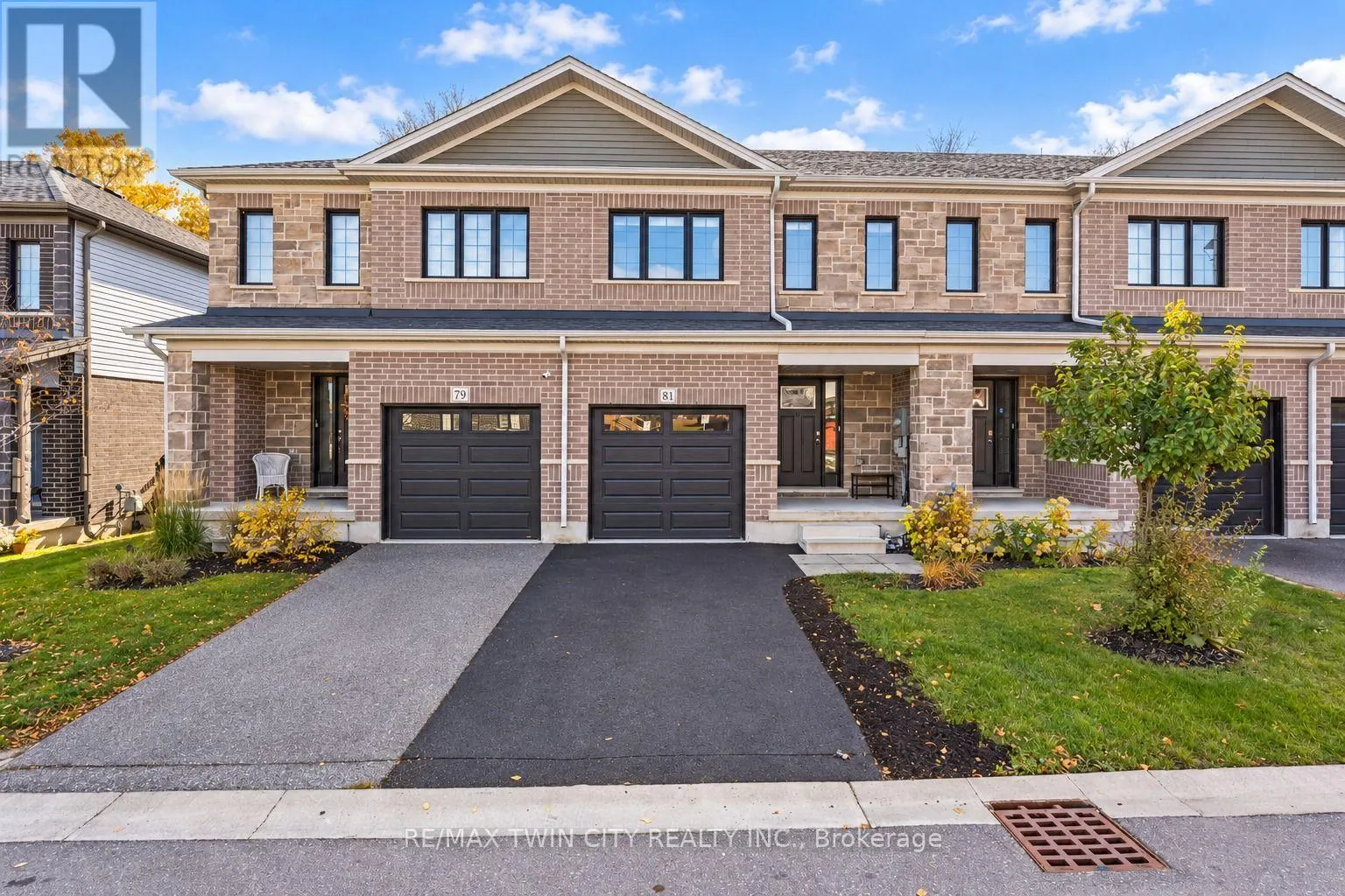 81 WOODEDGE CIRCLE