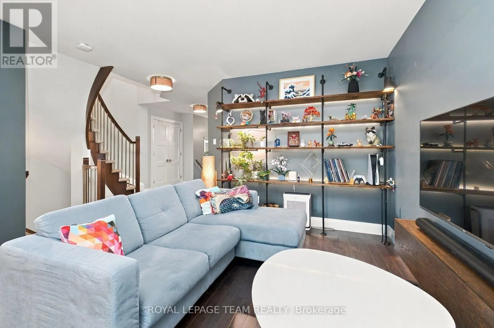 131 FORESTCREST STREET