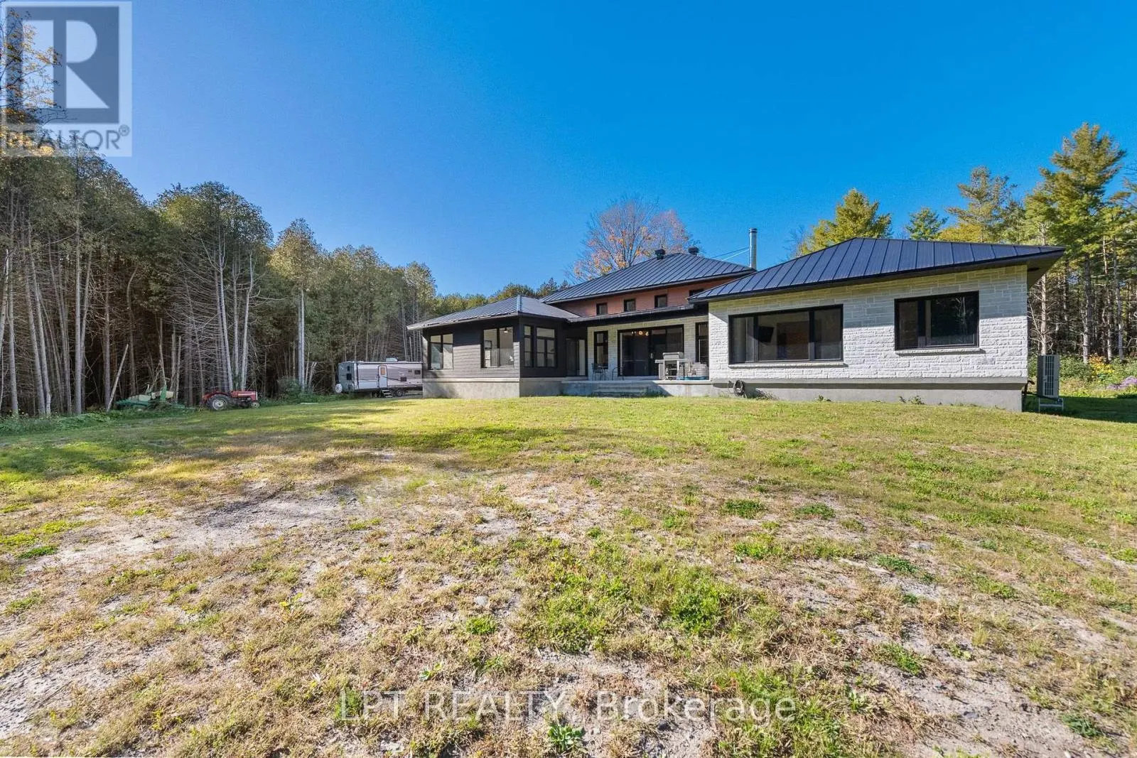 8168 COOPER HILL ROAD