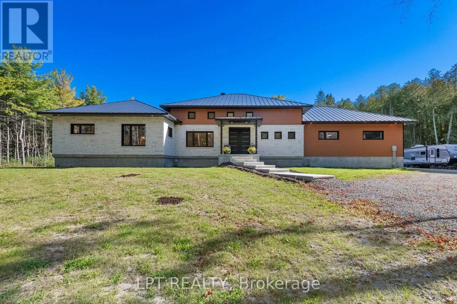 8168 COOPER HILL ROAD