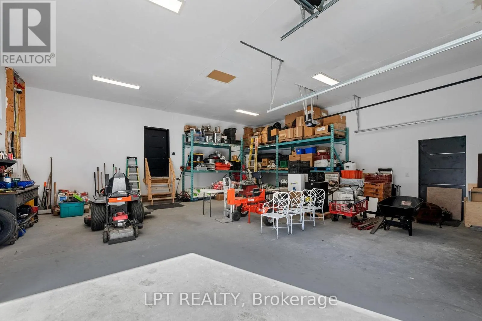 8168 COOPER HILL ROAD