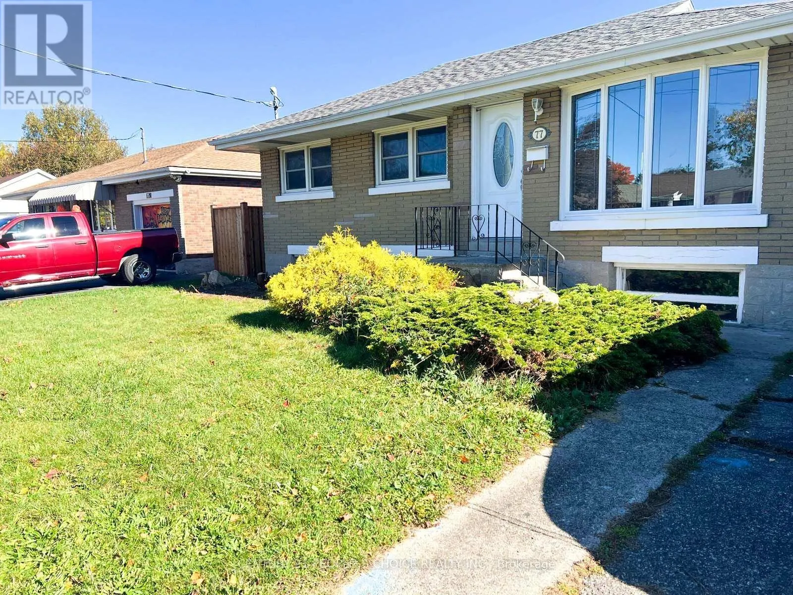 77 DUDHOPE AVENUE
