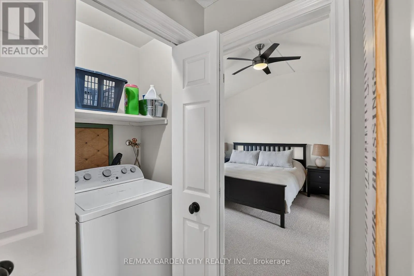3993 AZALEA CRESCENT