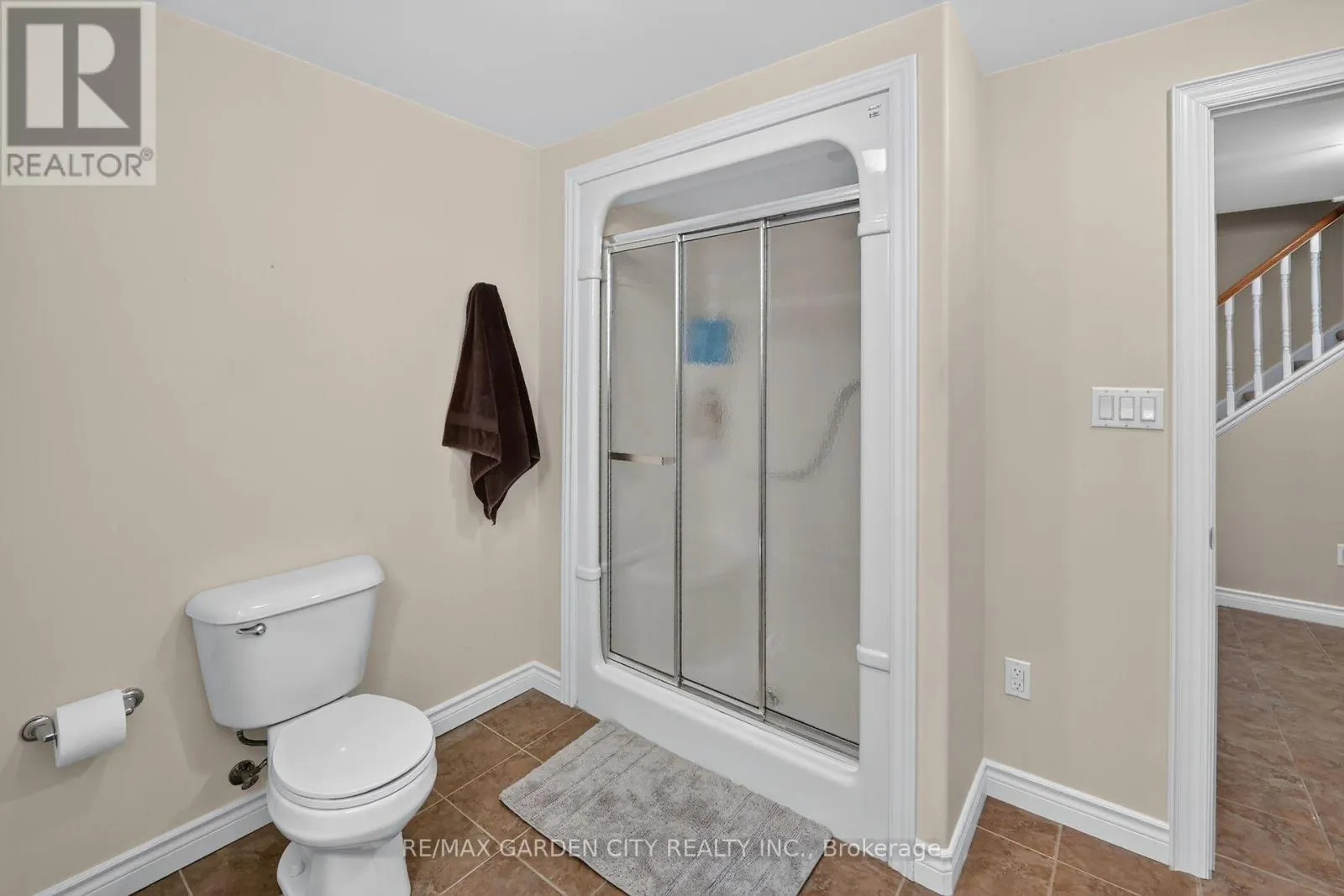 3993 AZALEA CRESCENT