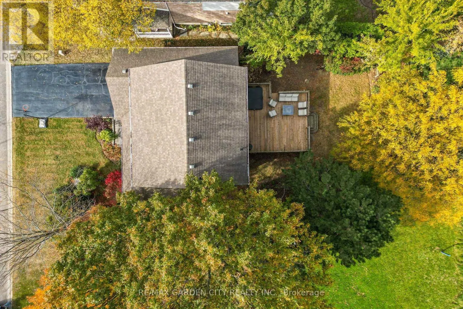 3993 AZALEA CRESCENT
