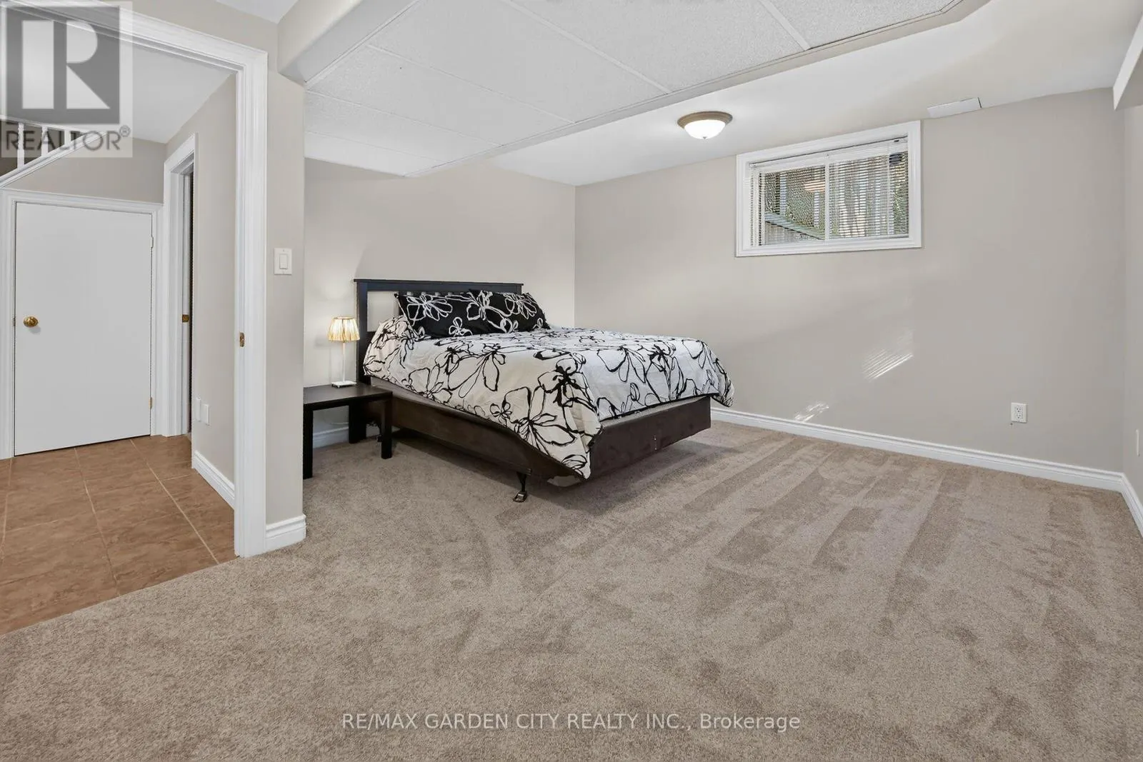 3993 AZALEA CRESCENT