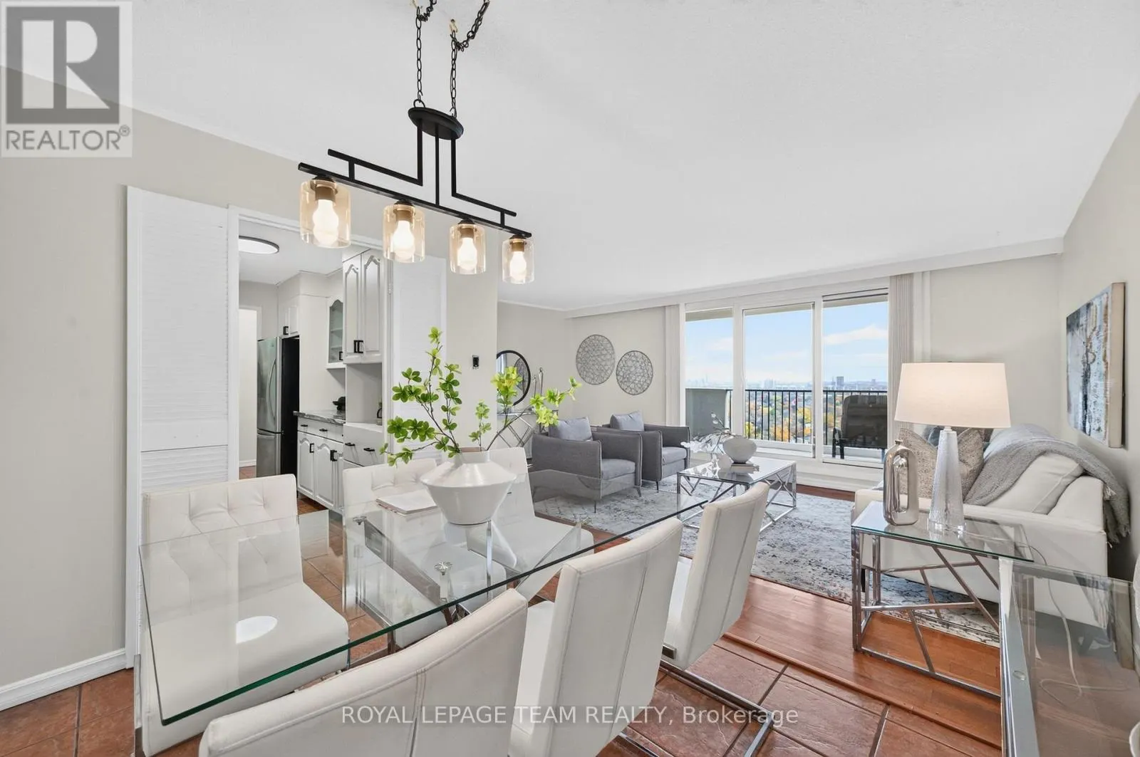 2705 - 1025 RICHMOND ROAD