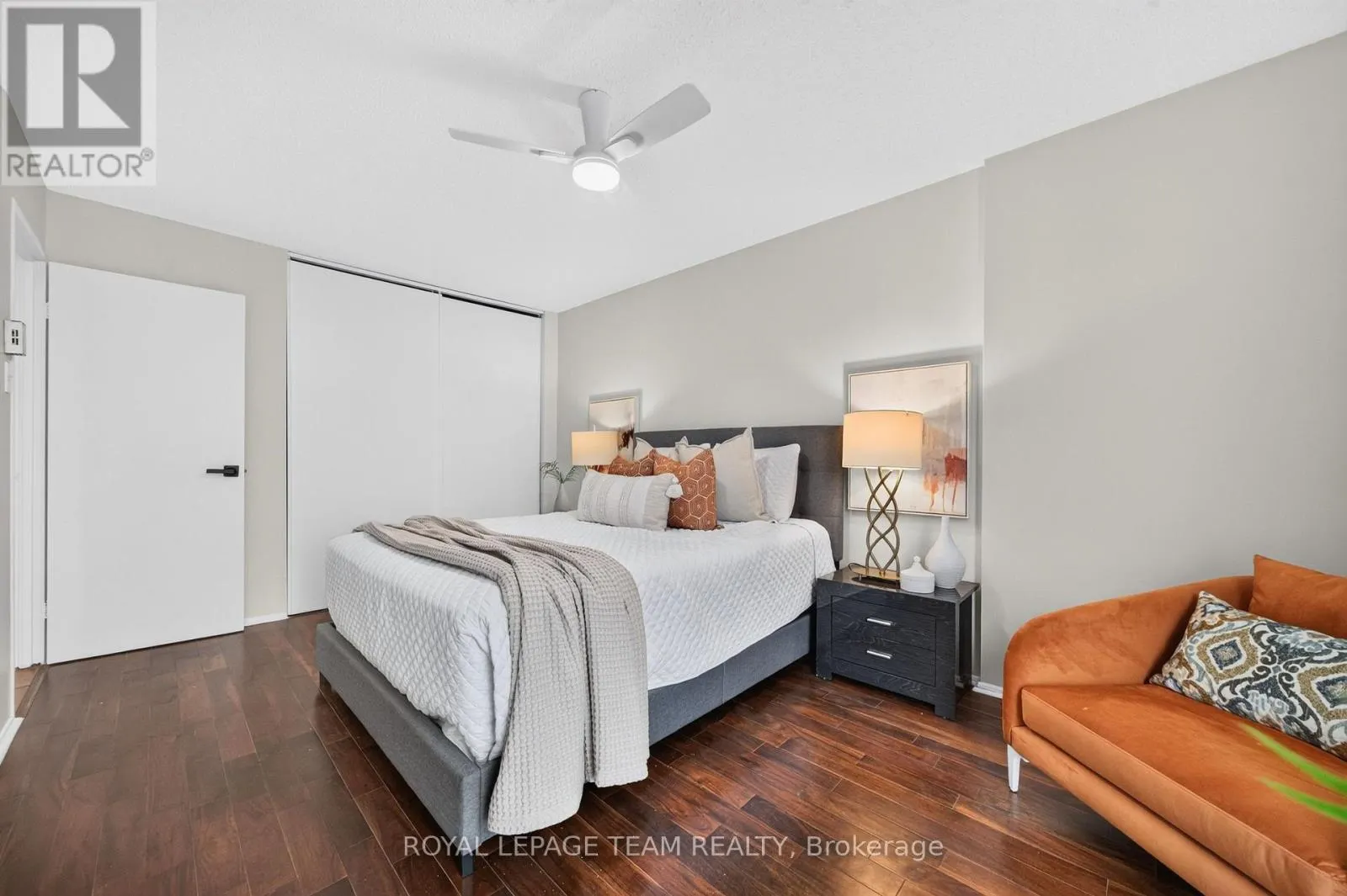 2705 - 1025 RICHMOND ROAD