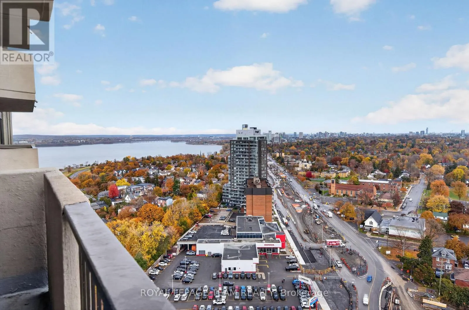 2705 - 1025 RICHMOND ROAD