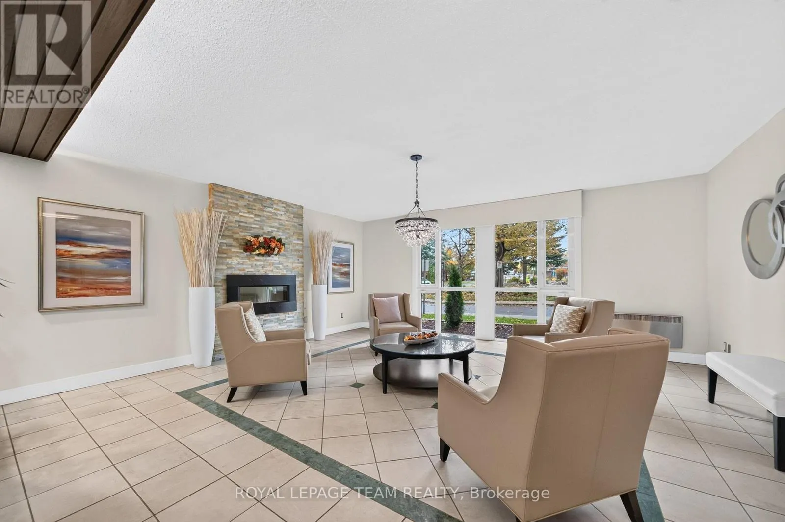 2705 - 1025 RICHMOND ROAD