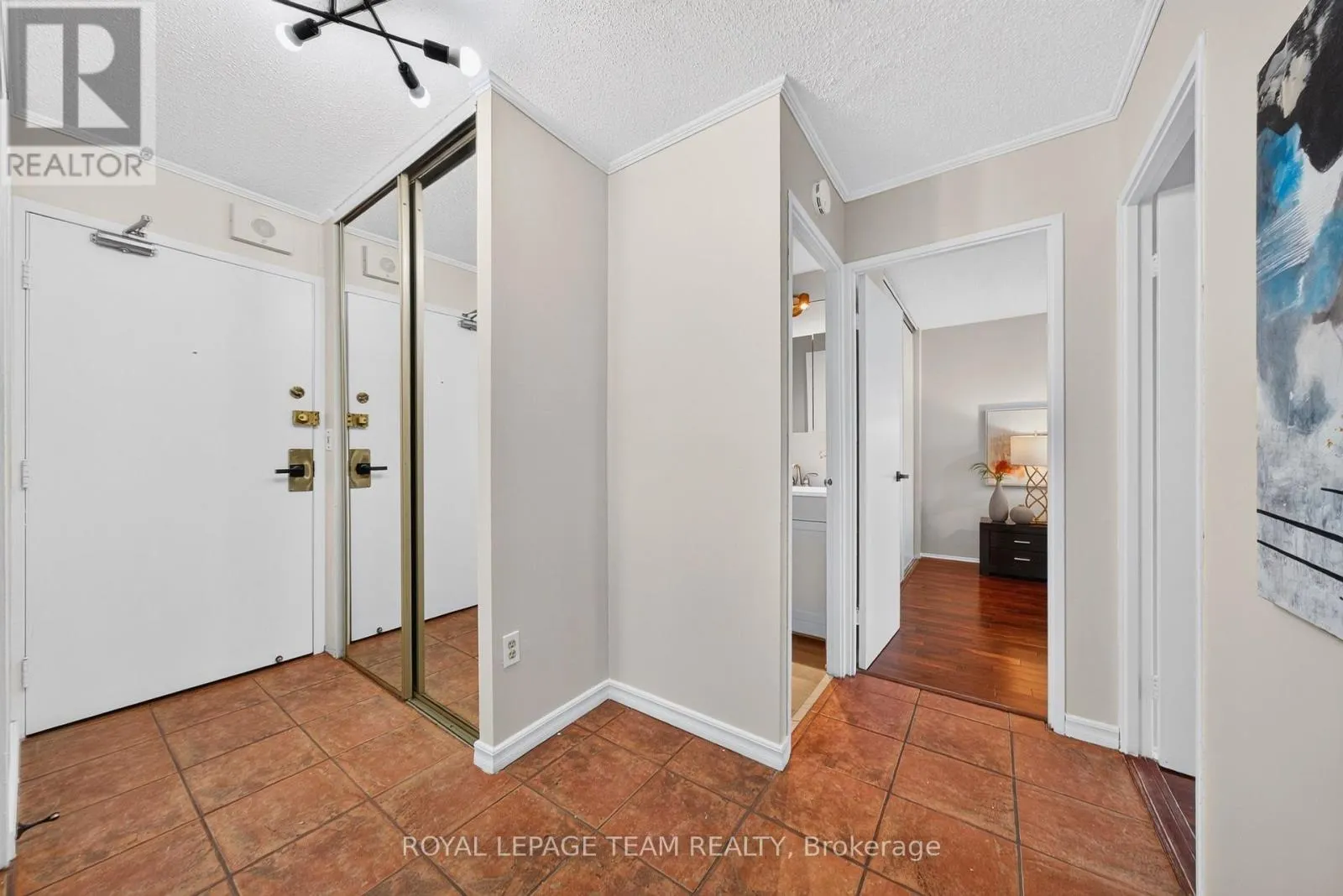 2705 - 1025 RICHMOND ROAD