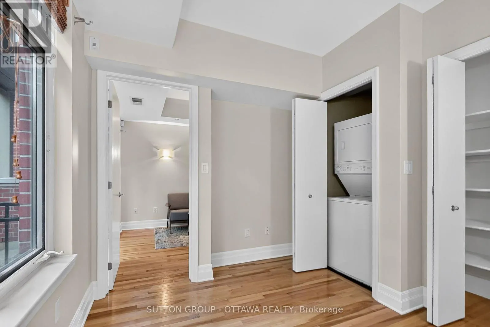 103 - 950 MARGUERITE AVENUE