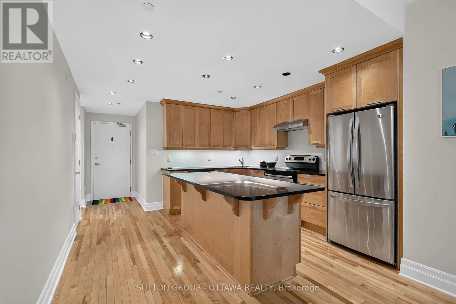 103 - 950 MARGUERITE AVENUE