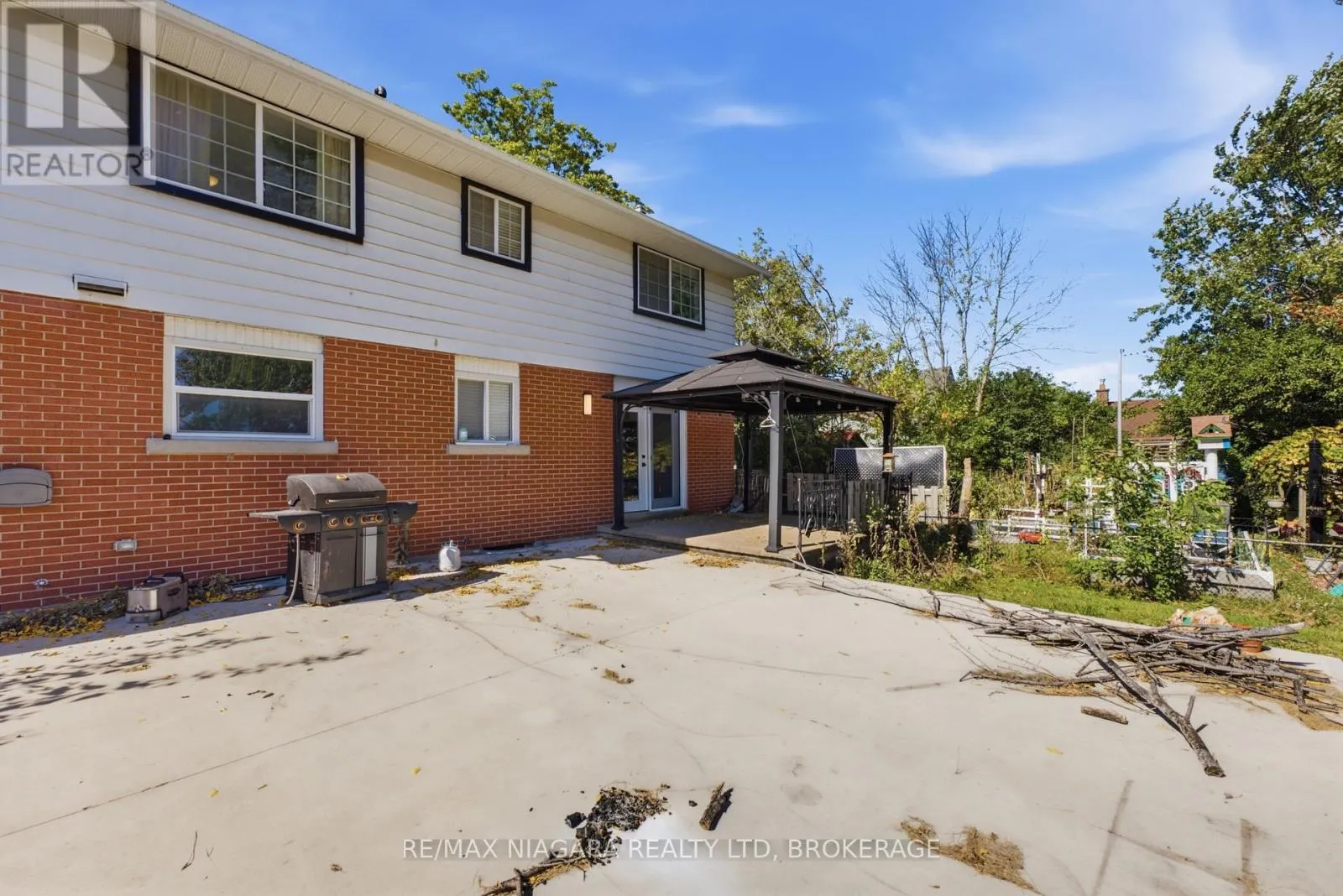 163 CHAMPLAIN DRIVE