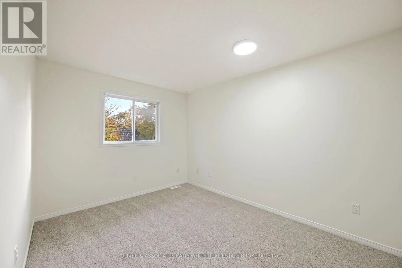 20 - 1600 MICKLEBOROUGH DRIVE #20
