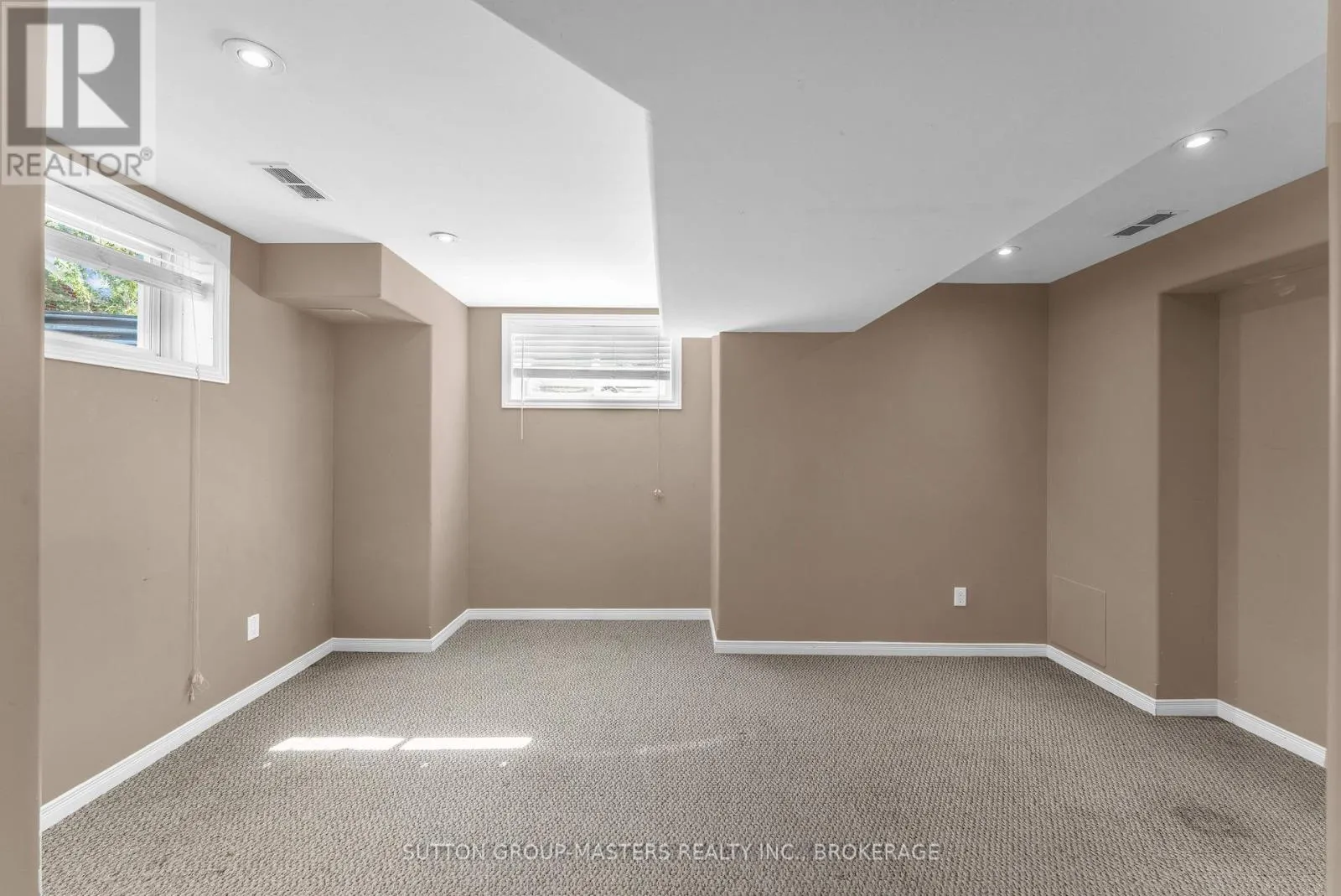 901 NEWMARKET LANE