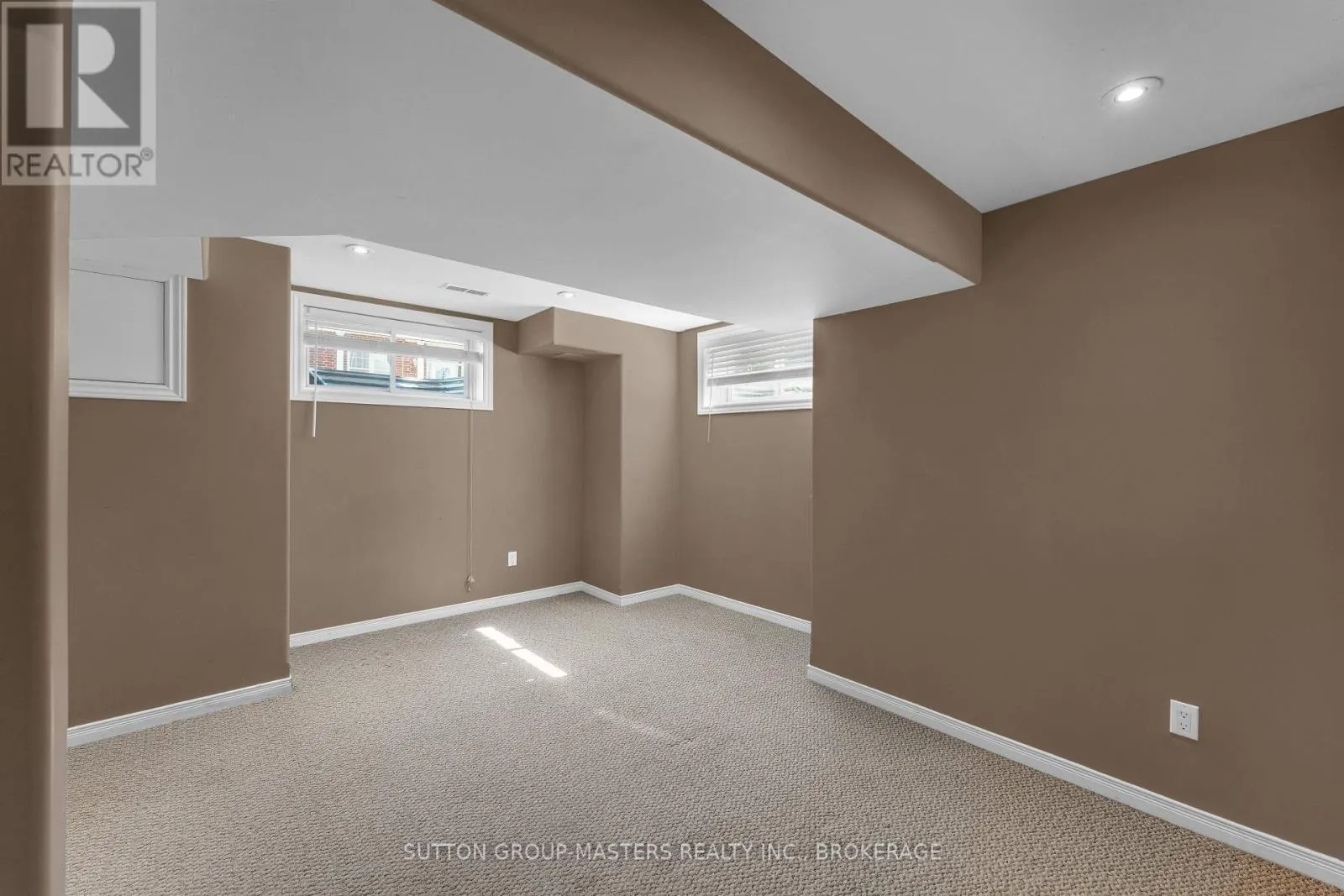 901 NEWMARKET LANE