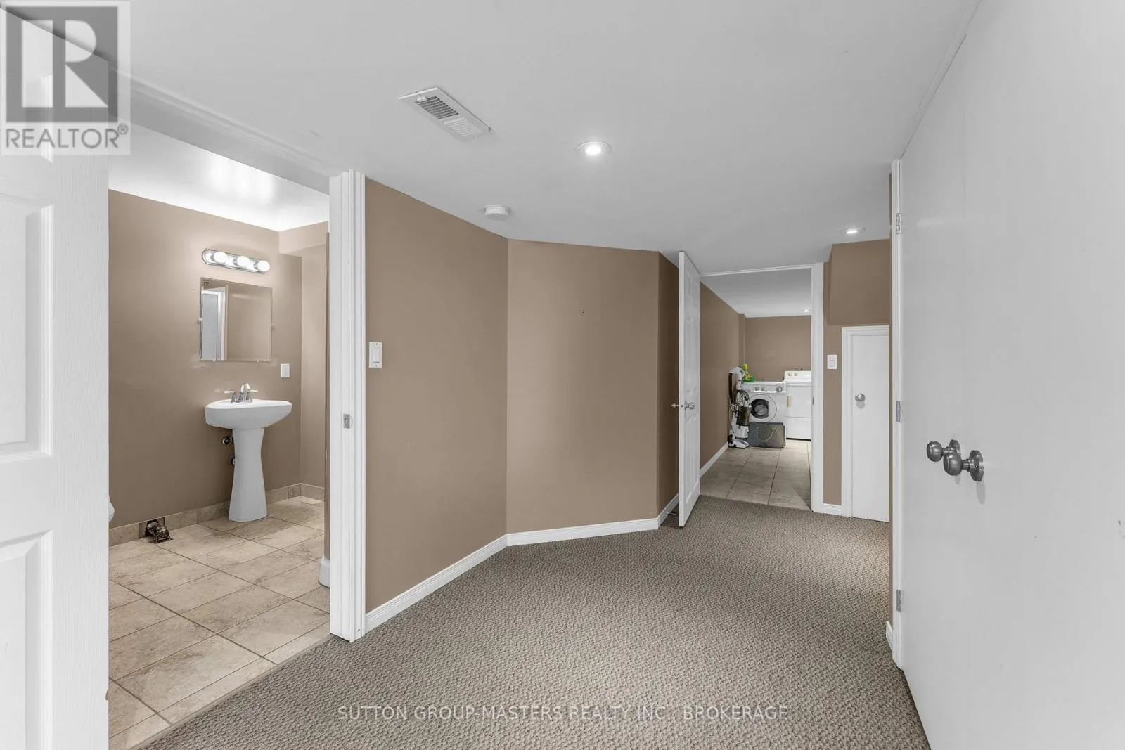 901 NEWMARKET LANE