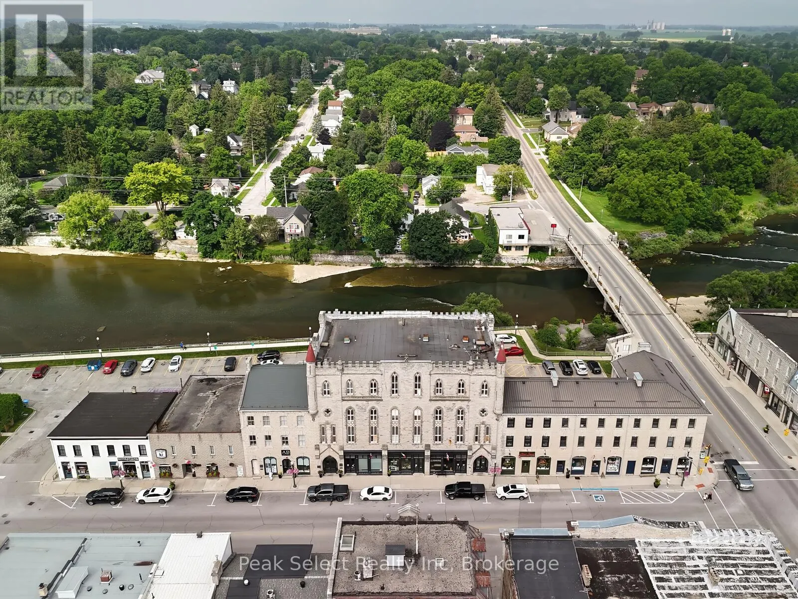 21 - 20 WATER STREET SOUTH #21