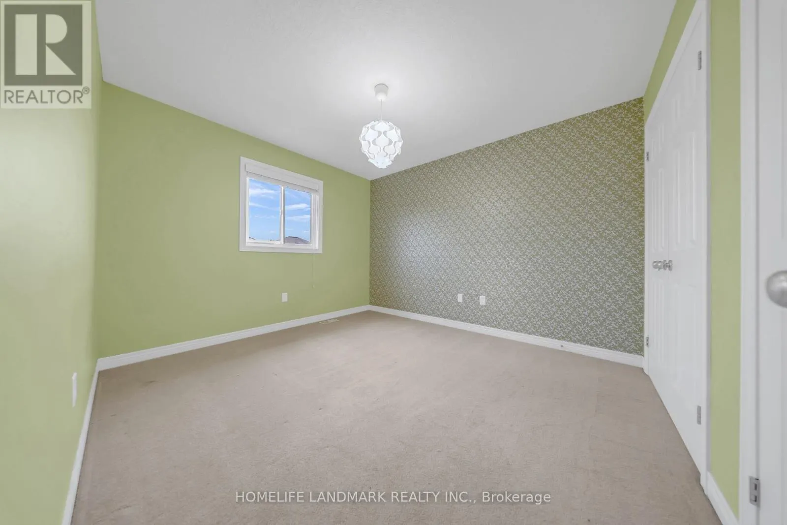 14 - 105 BARD BOULEVARD