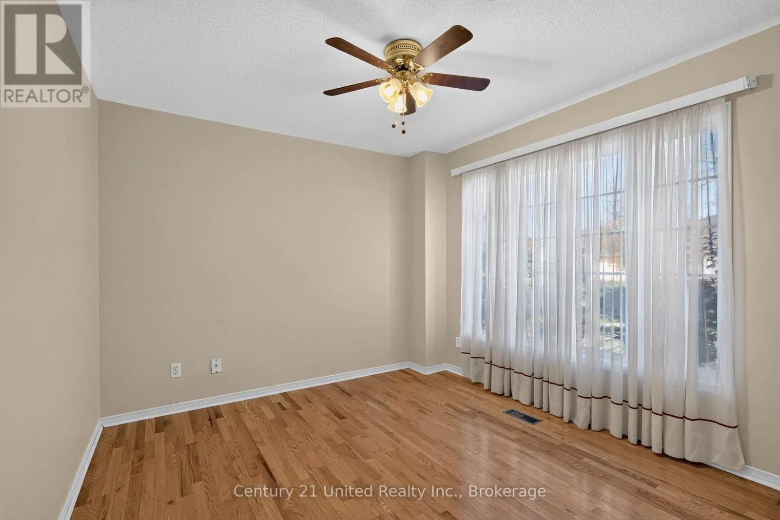 1373 WILDLARK DRIVE