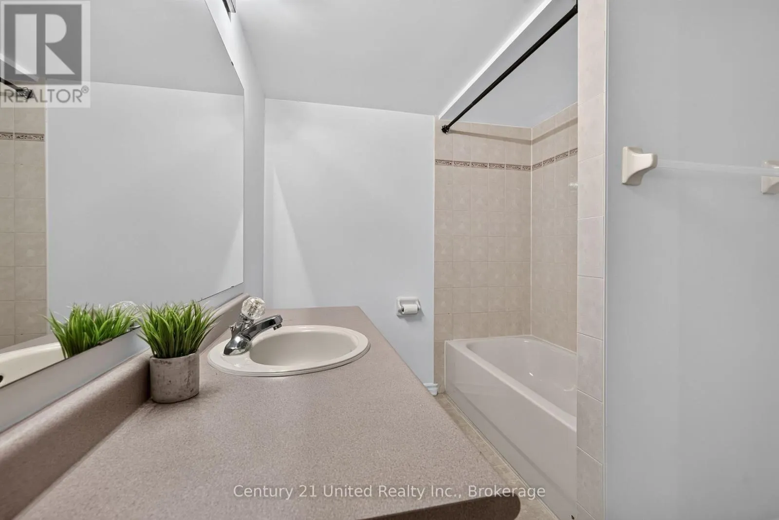 1373 WILDLARK DRIVE