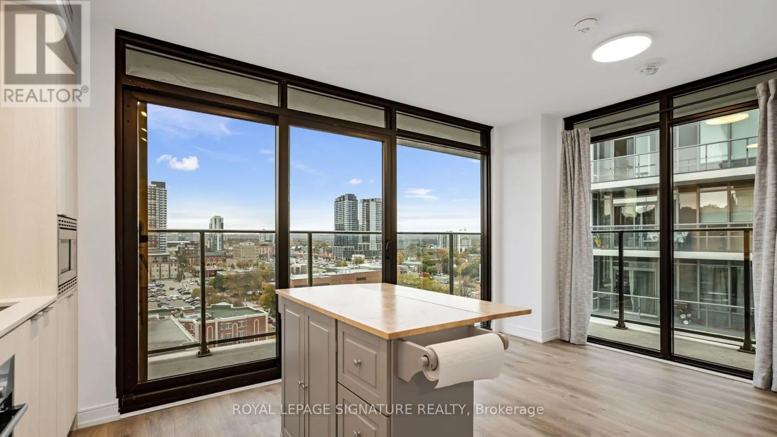 1310 - 1 JARVIS STREET