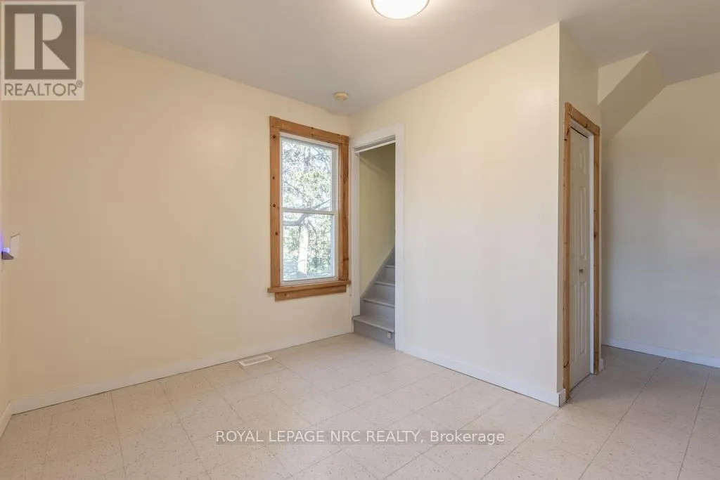 245 NIVEN ROAD