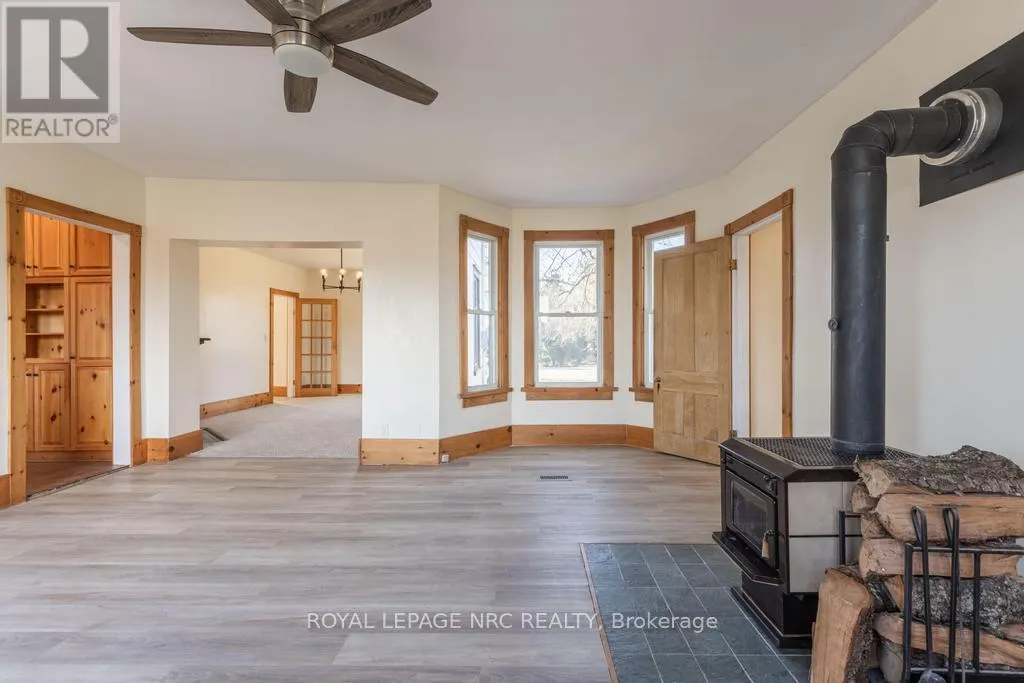 245 NIVEN ROAD