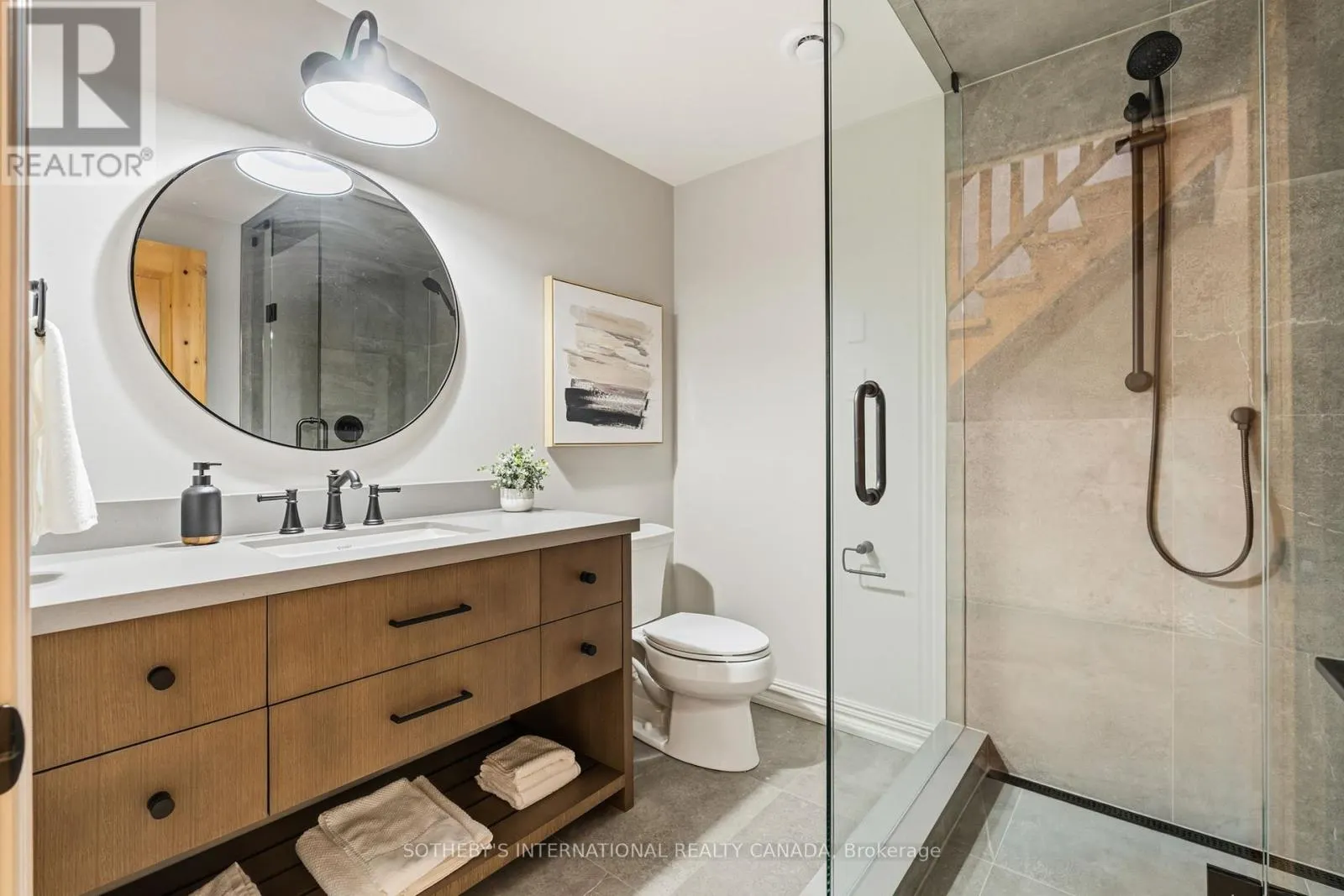 136 PRINCES STREET W