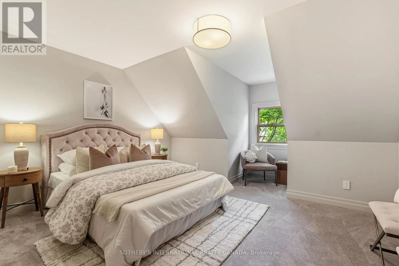 136 PRINCES STREET W