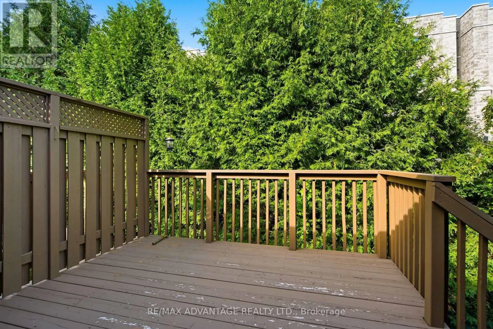 18 - 122 SHERWOOD FOREST SQUARE #18