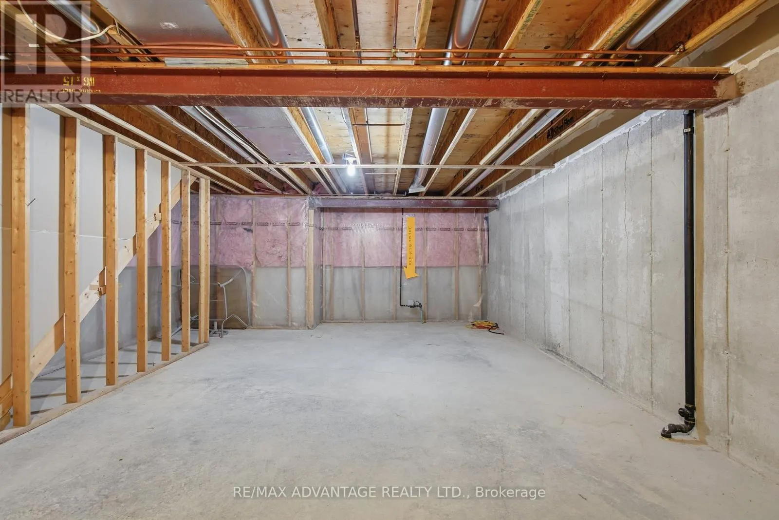 18 - 122 SHERWOOD FOREST SQUARE #18