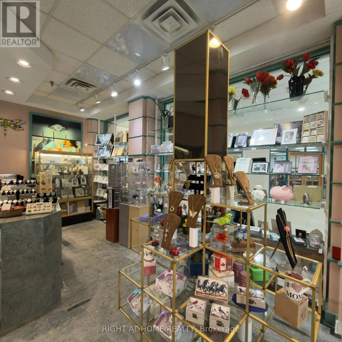 640 MOHAWK RD W ROAD