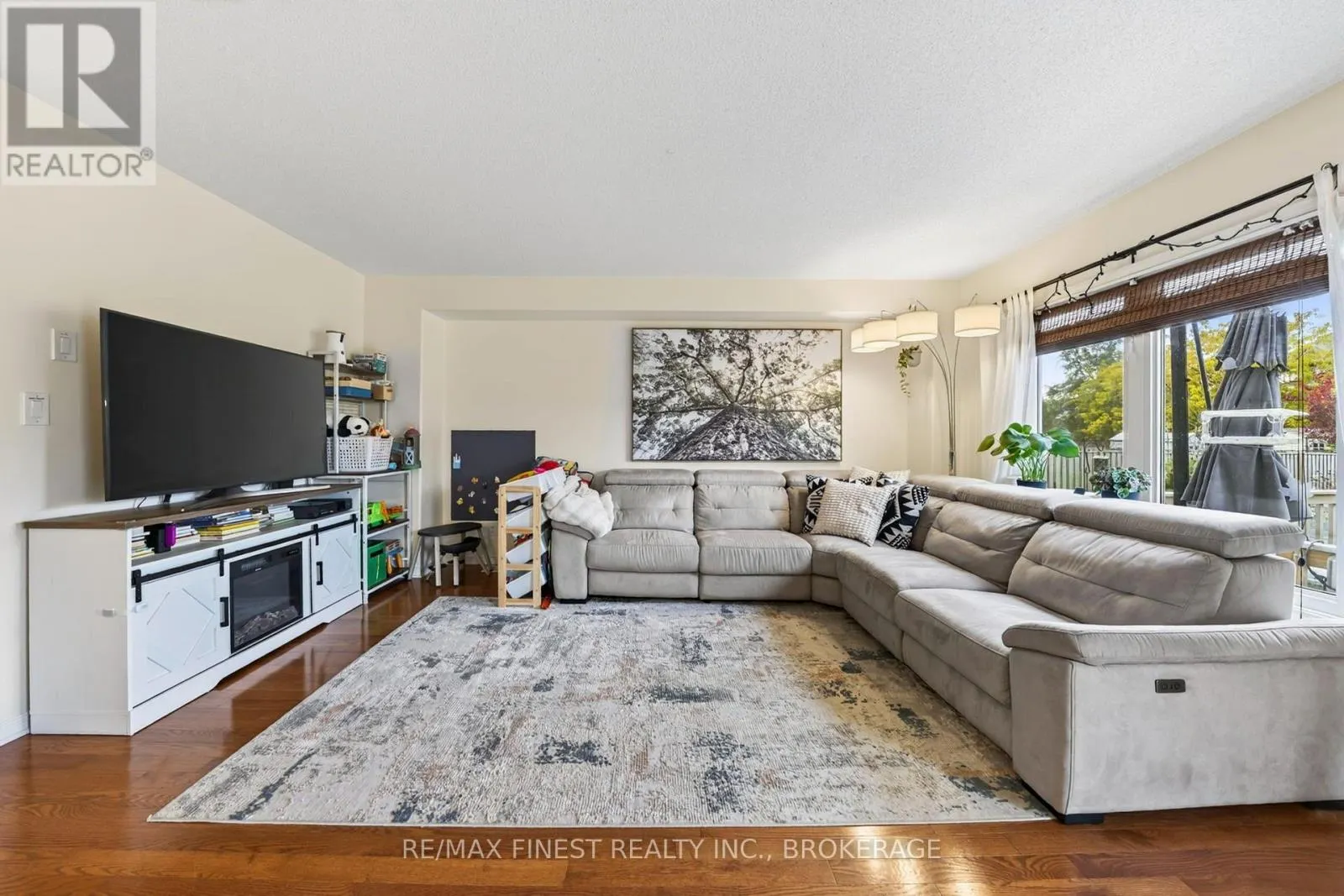726 MARGARET WAY