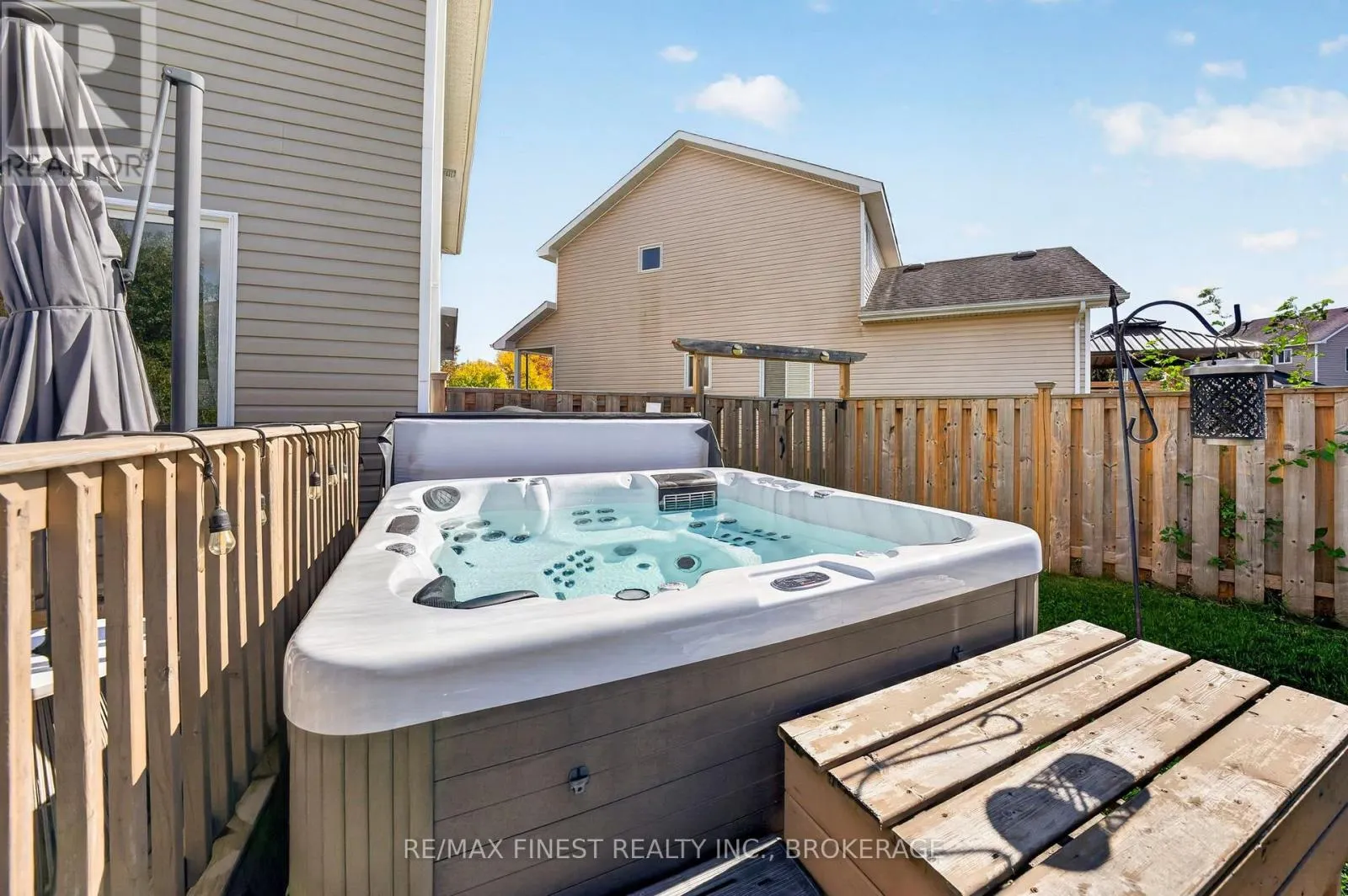 726 MARGARET WAY