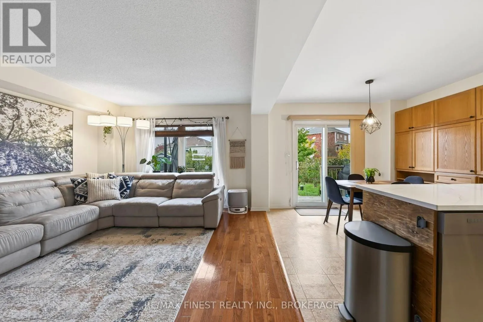 726 MARGARET WAY