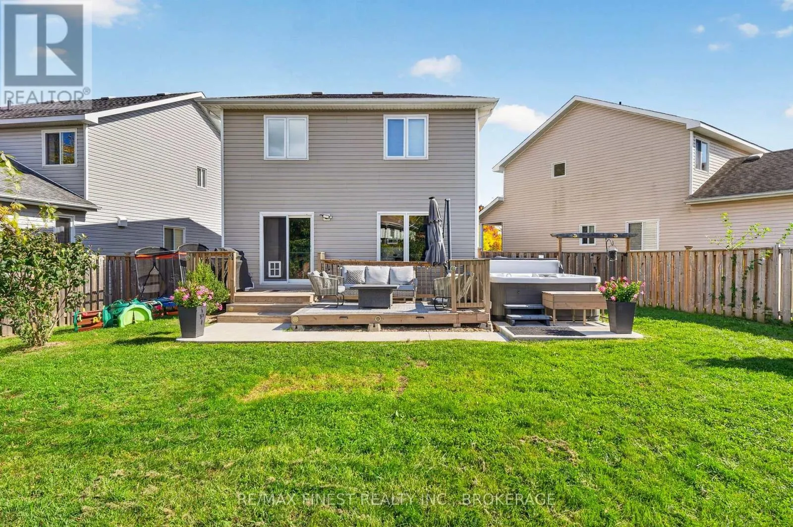 726 MARGARET WAY
