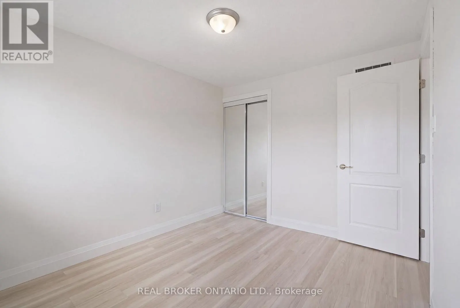 3 PRIDEAUX STREET