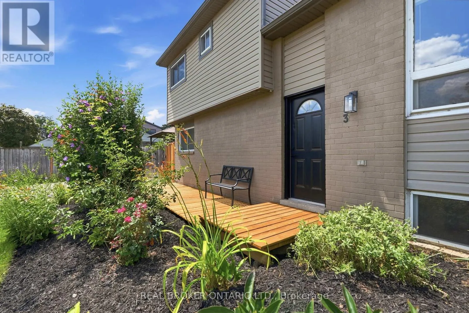 3 PRIDEAUX STREET