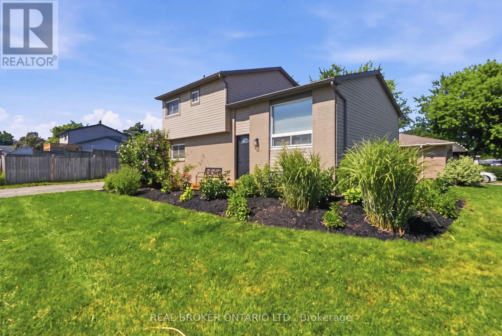 3 PRIDEAUX STREET