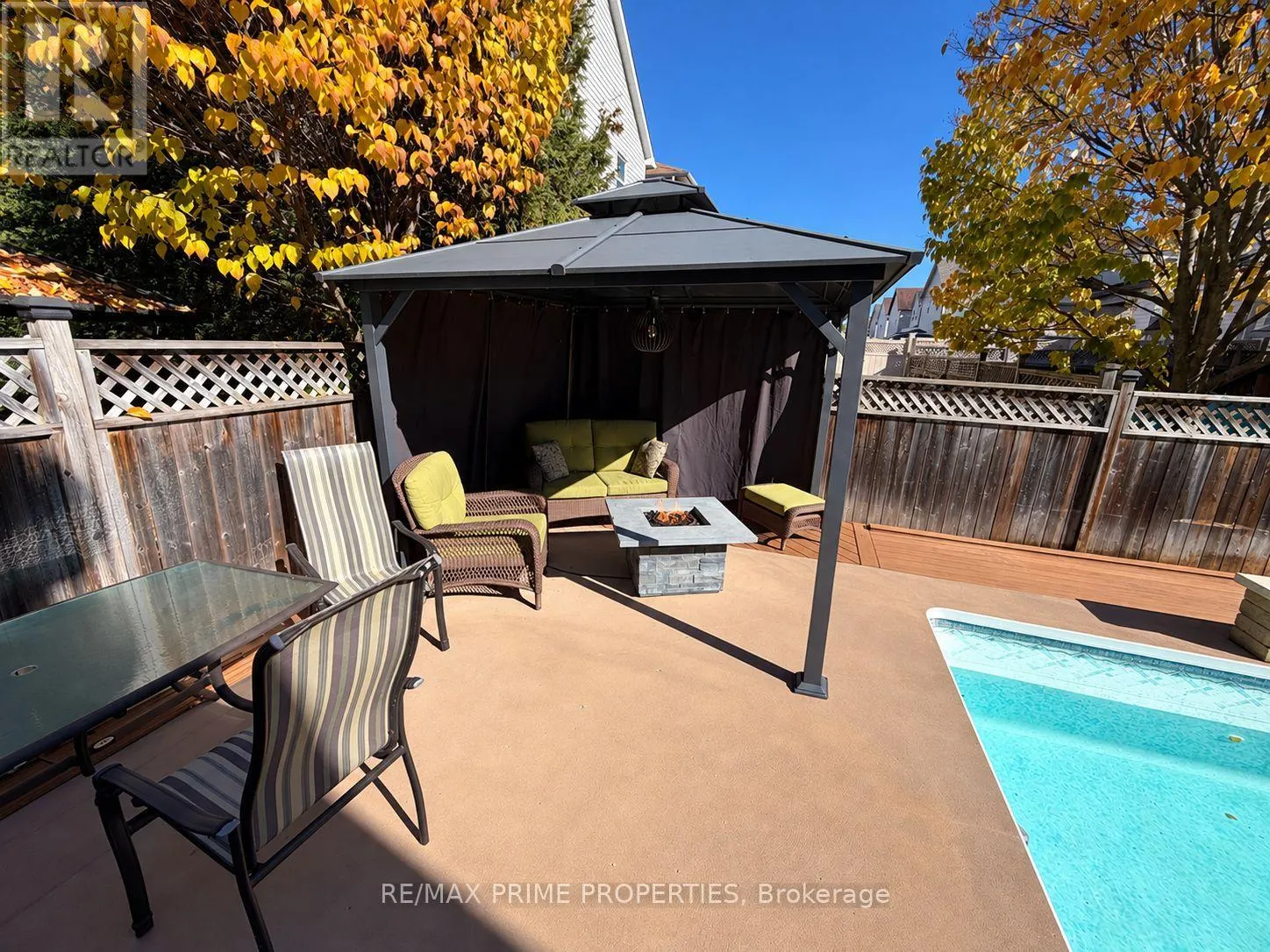 993 LINARIA WALK