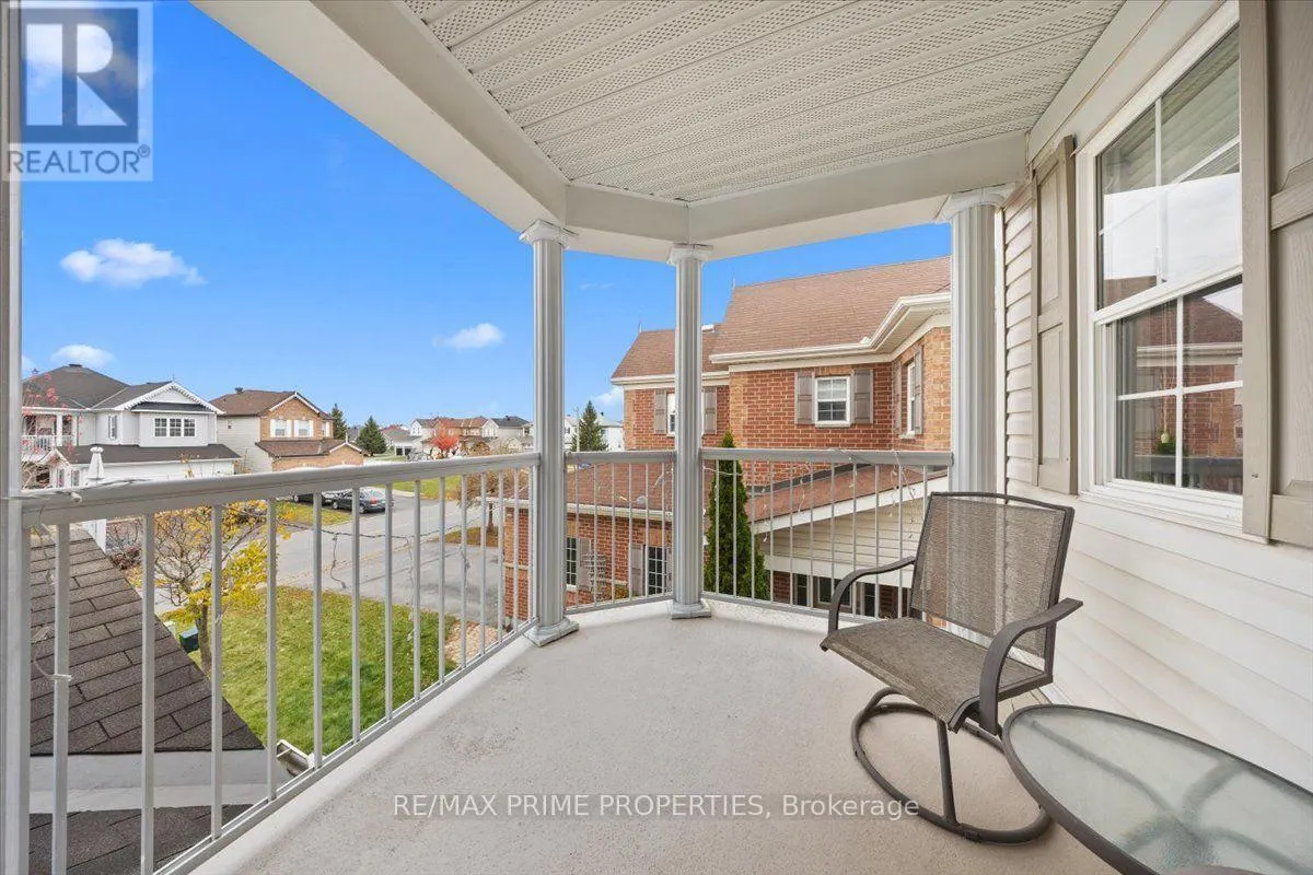 993 LINARIA WALK