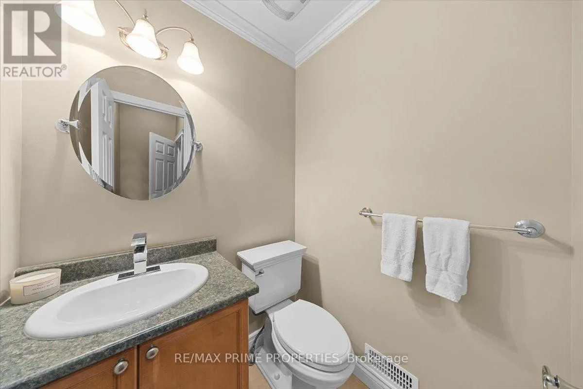 993 LINARIA WALK