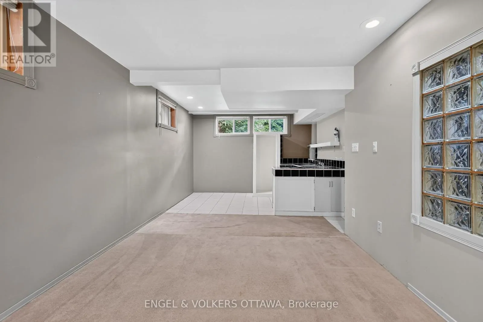 2642 MARBLE CRESCENT